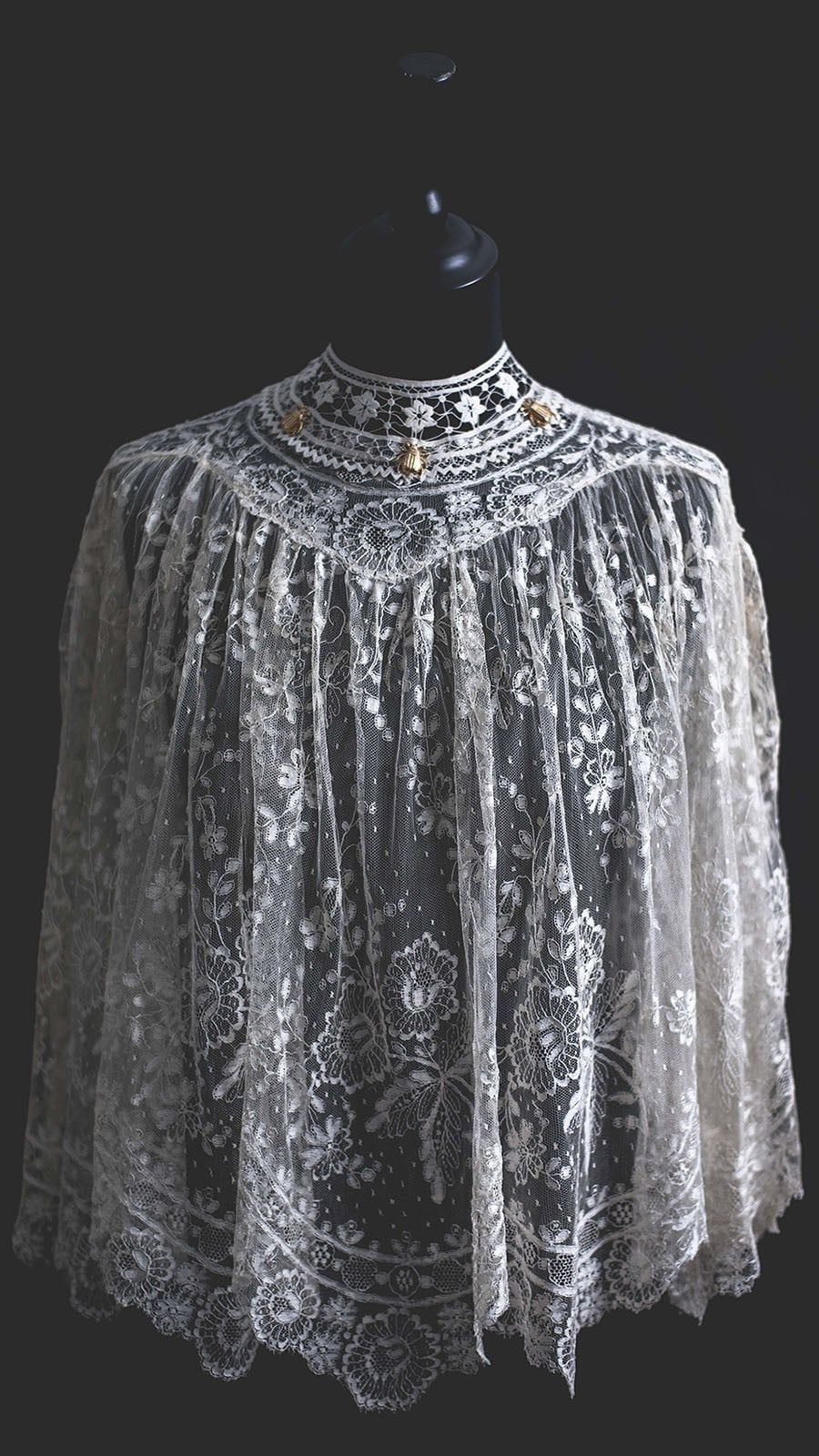 capelina kheper vestidos de novia laura escribano