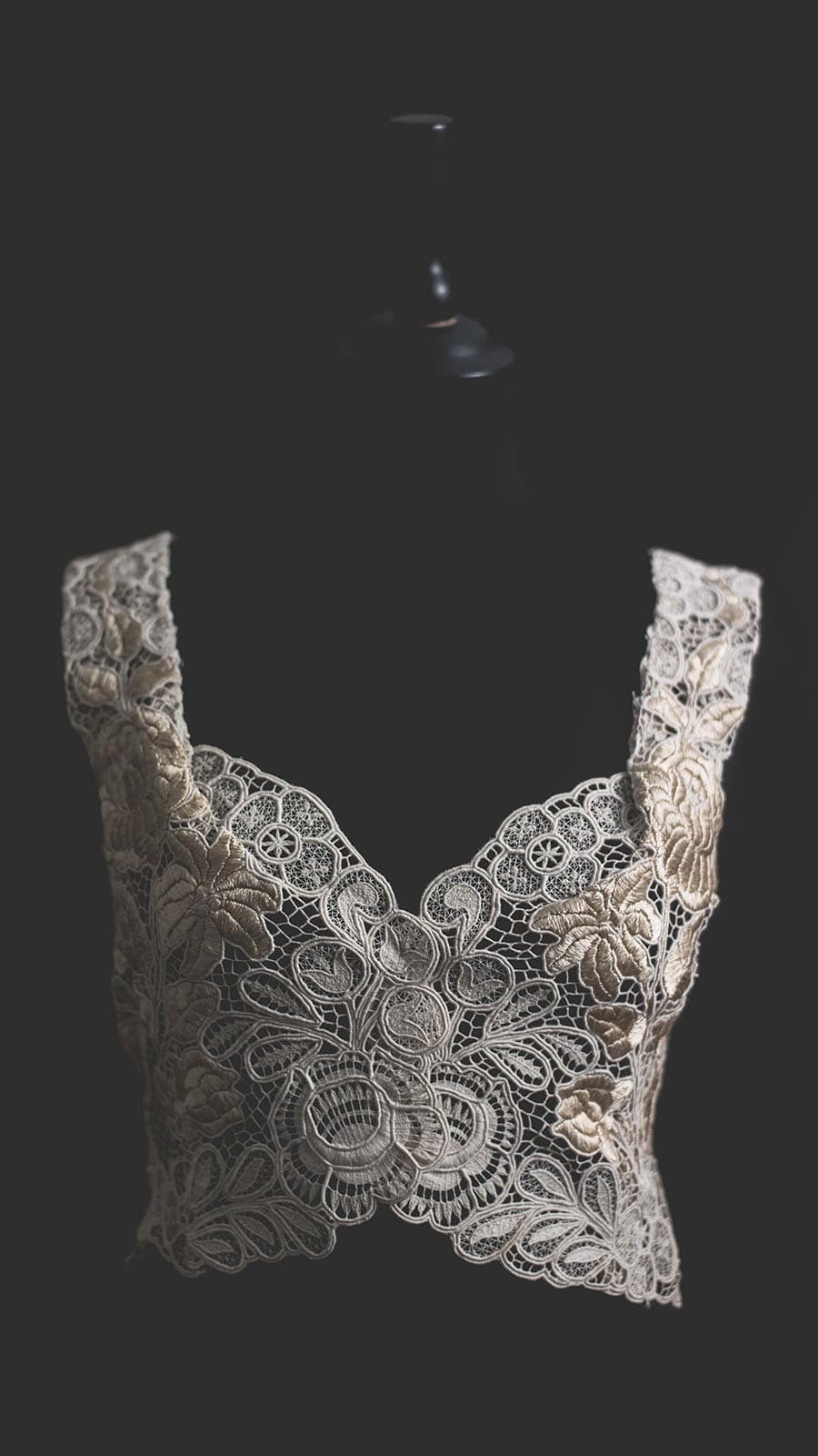 chaleco vestido de novia laura escribano atelier